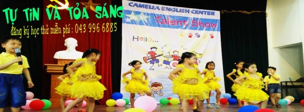 Biểu diễn văn nghệ của các bé học viên của trung tâm anh ngữ camelia